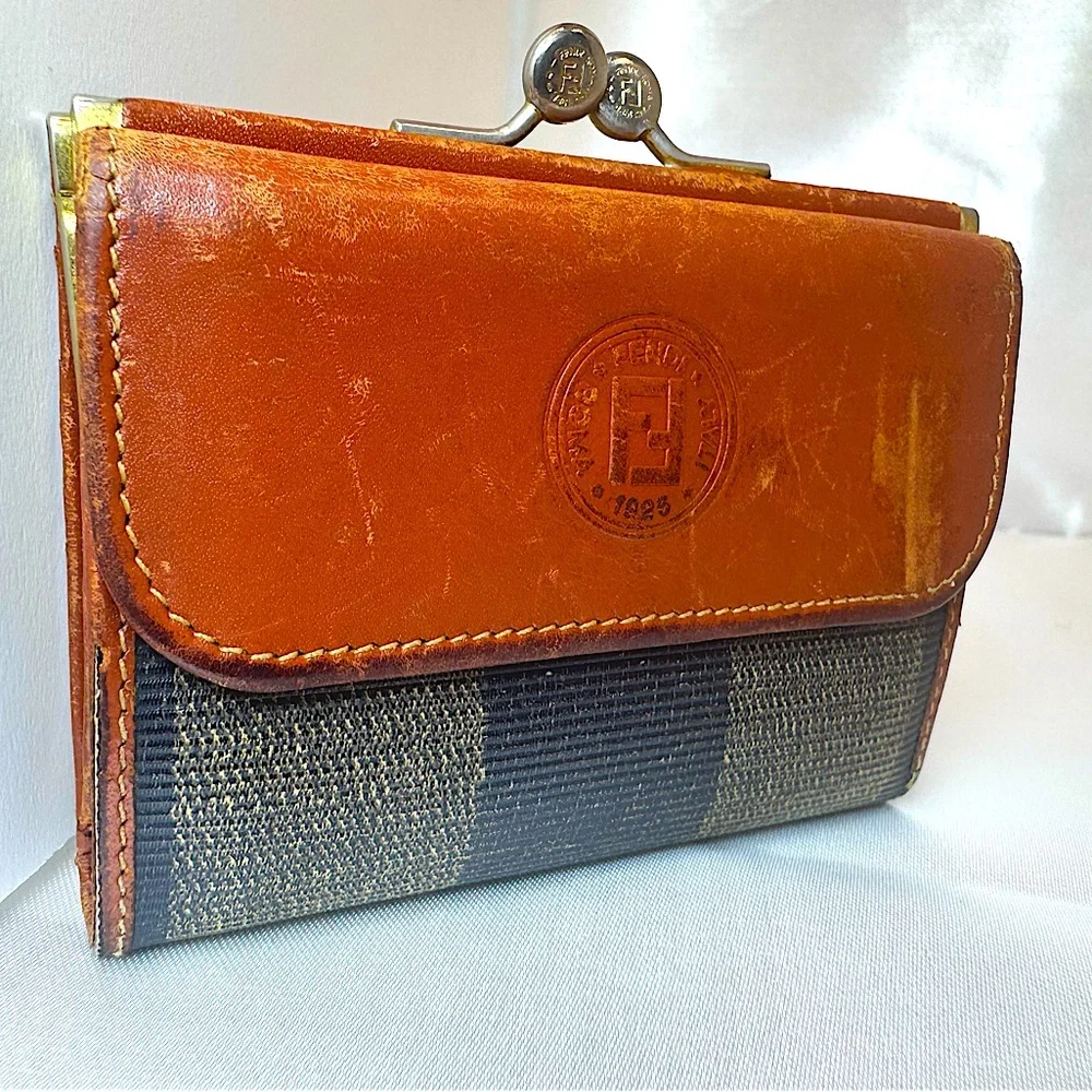 Fendi Wallet Pequin Stripe Trifold Cuoio Brown Leather Kiss Lock Rare Vintage - Picture 9 of 9